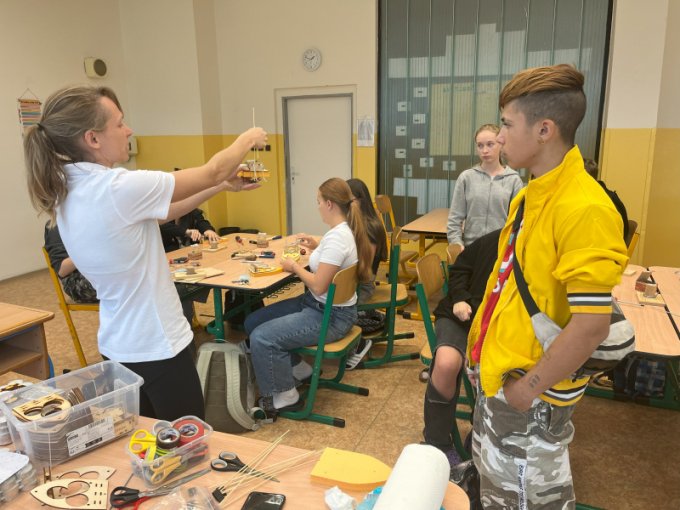 Dvě hodiny s ÚDiF aneb HAUSER Science Day